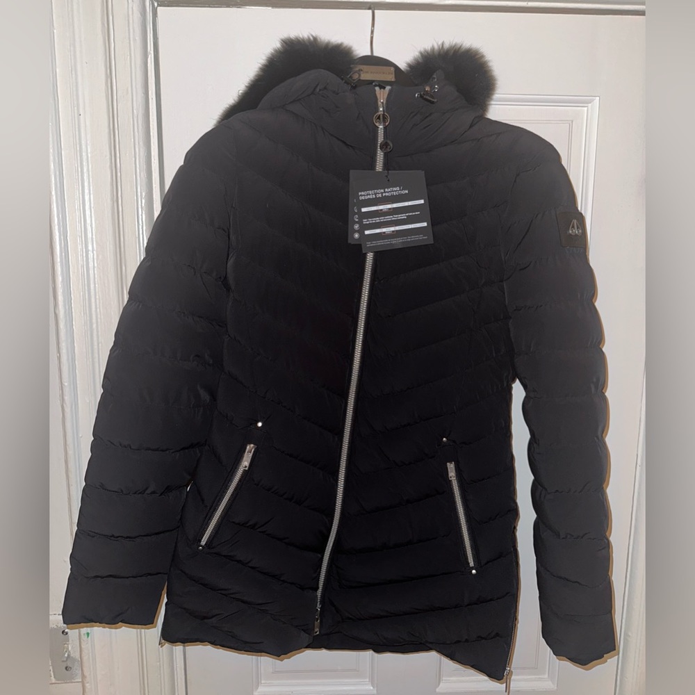 MOOSE KNUCKLES BRAND NEW / NEVER WORN ROSELAWN JACKET